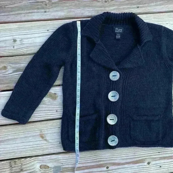 Pure hand-knitted chunky black cardigan sweater - Picture 11 of 15